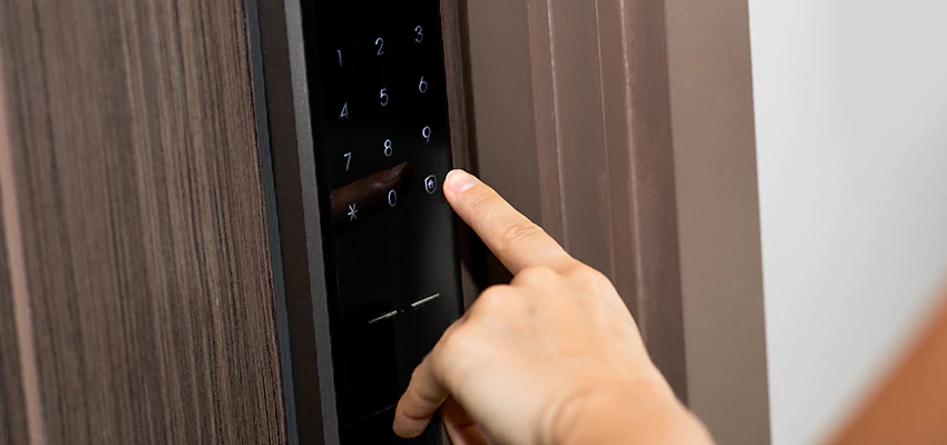 Smart Electric Locks Replacement Services in Bracebridge, ON