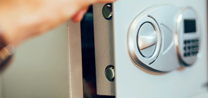 Fingerprint Safe Openers in Bracebridge, ON
